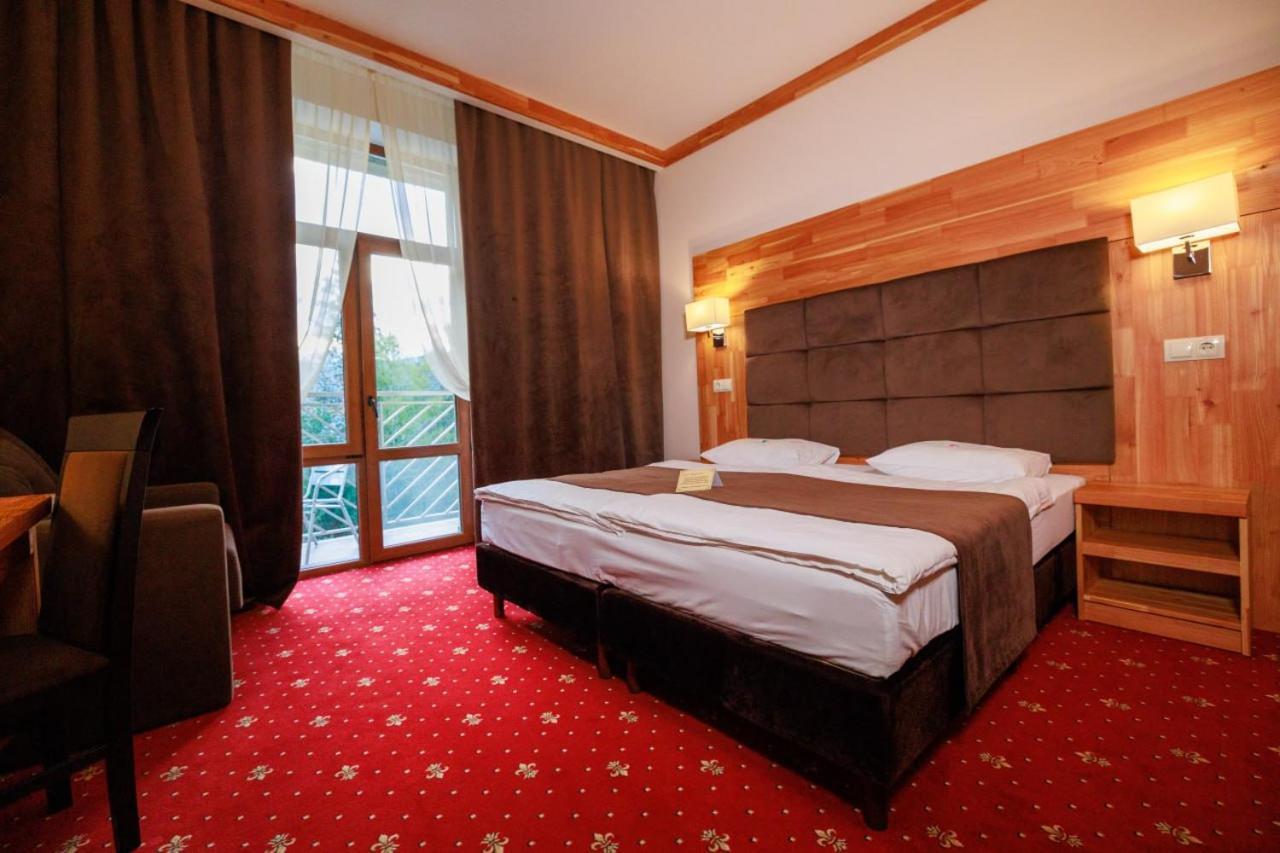 Romantik Spa Hotel Jaremtje Exteriör bild